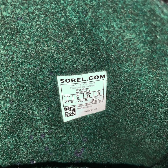 COPY - Sorel Kids Winter Boots - Picture 2 of 2